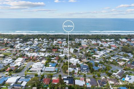 Property photo of 27 Ilaroo Crescent Warana QLD 4575