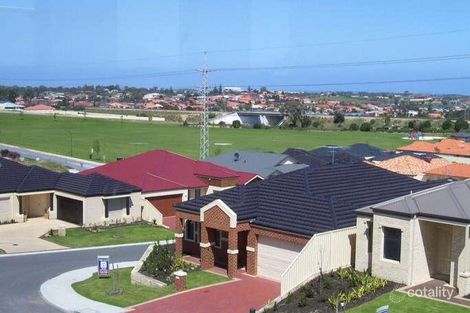 Property photo of 19 Seascape View Yangebup WA 6164