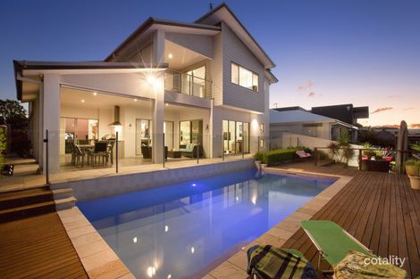 Property photo of 17 Quayside Drive Helensvale QLD 4212