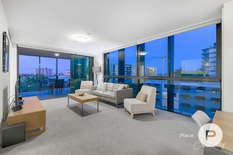 Property photo of 310/18 Thorn Street Kangaroo Point QLD 4169