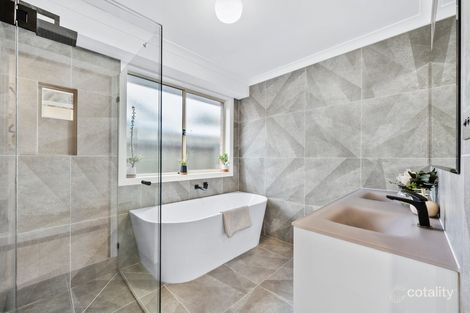 Property photo of 9 Teatree Place Seabrook VIC 3028