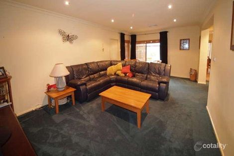 Property photo of 5 Bensley Close Lake Haven NSW 2263