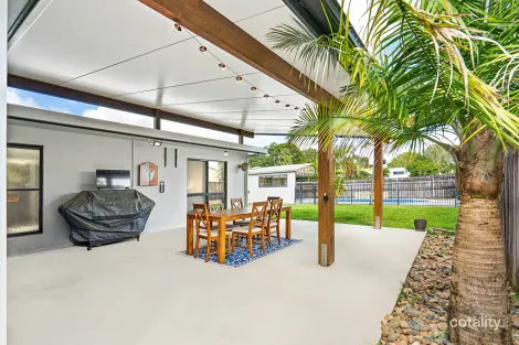 Property photo of 50 Monash Way Ooralea QLD 4740