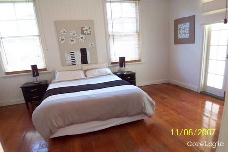 Property photo of 21 Bell Street Kangaroo Point QLD 4169