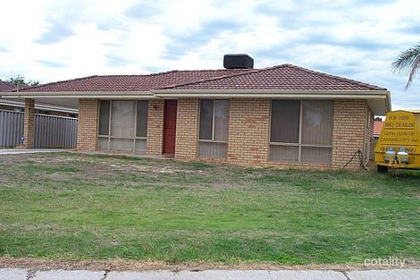 Property photo of 6 Greta Place Thornlie WA 6108