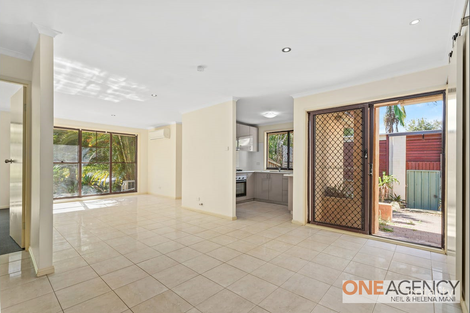 Property photo of 2 Julianne Street Green Point NSW 2251