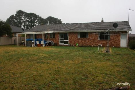 Property photo of 14 Cherry Tree Close Moss Vale NSW 2577
