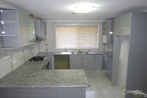 Property photo of 14 Glen Elgin Crescent Edensor Park NSW 2176