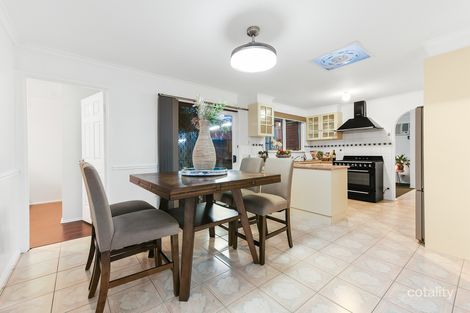 Property photo of 10 Kendari Court Hampton Park VIC 3976
