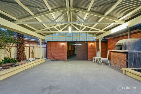 Property photo of 10 Kendari Court Hampton Park VIC 3976
