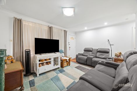 Property photo of 3/4 Bensley Road Macquarie Fields NSW 2564