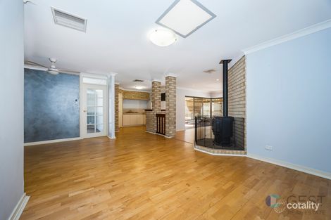 Property photo of 30 Goldfinch Grove Ballajura WA 6066