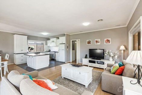 Property photo of 46 Thomas Carr Drive Tarneit VIC 3029