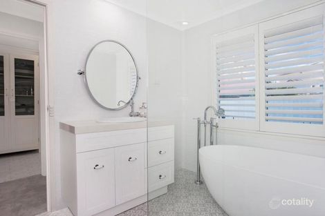 Property photo of 35 Tallowood Crescent Bossley Park NSW 2176