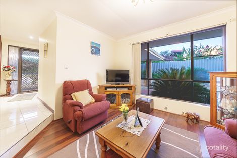 Property photo of 6 Deepdene Close Heathridge WA 6027