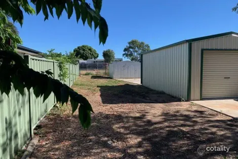 Property photo of 25 Roberts Street Emerald QLD 4720