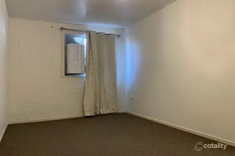 Property photo of 25 Roberts Street Emerald QLD 4720