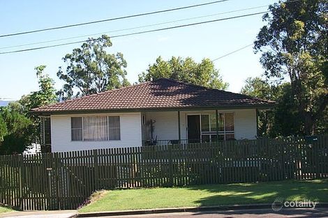 Property photo of 9 Dawn Parade Riverview QLD 4303