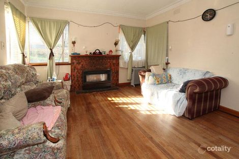 Property photo of 21 Middleborough Road Burwood VIC 3125