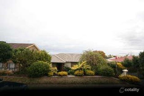 10 Neeangarra Cres, Hallett Cove, SA 5158