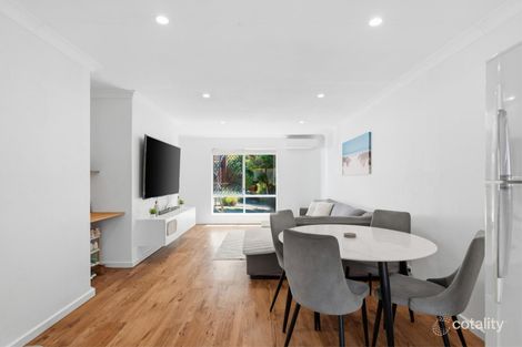 3/13 Alga St, Scarborough, WA 6019