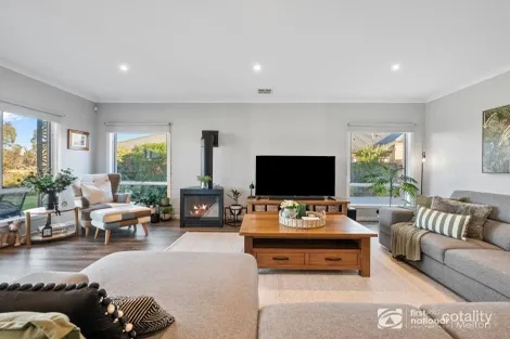 Property photo of 11 Rushworth Avenue Eynesbury VIC 3338