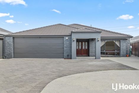 Property photo of 5 Loseto Link Piara Waters WA 6112