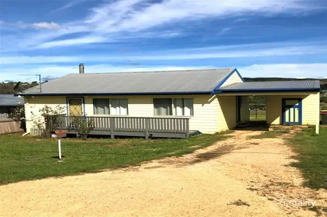 12 Chusan St, Bombala, NSW 2632