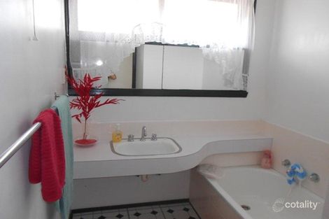 Property photo of 109 Lenoak Street Gladstone Park VIC 3043