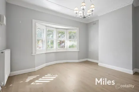 Property photo of 213 Waterdale Road Ivanhoe VIC 3079