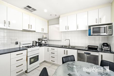 Property photo of 30 Jubilee Street Newport VIC 3015