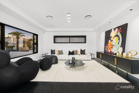 Property photo of 5 Royal Albert Crescent Paradise Point QLD 4216