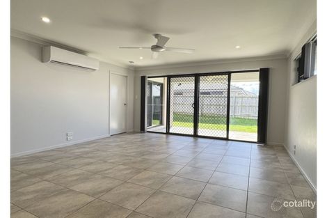 Property photo of 11 Starling Street Deebing Heights QLD 4306