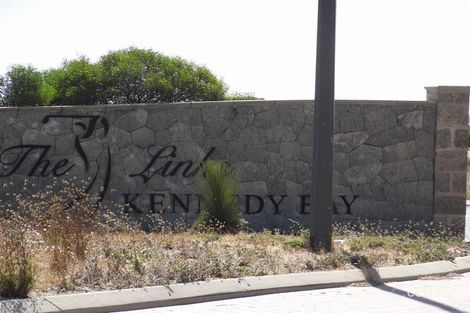Property photo of 19 Bayside Boulevard Port Kennedy WA 6172