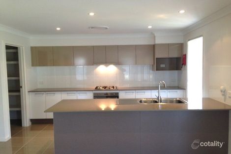 Property photo of 2 Beaumarias Close Cameron Park NSW 2285