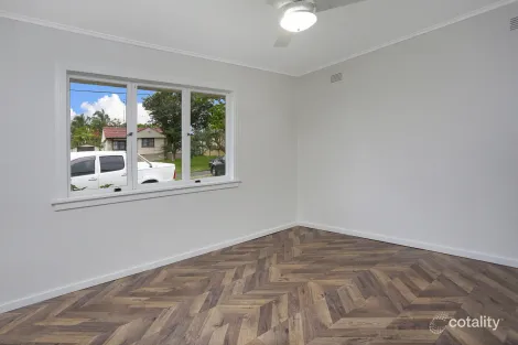 Property photo of 10 Waikanda Crescent Whalan NSW 2770