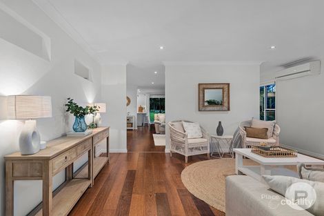 Property photo of 81 Mountain Street Mount Gravatt QLD 4122