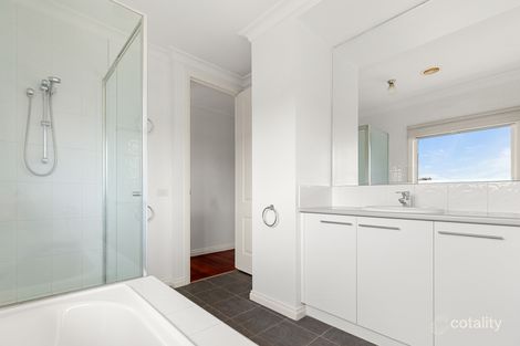 Property photo of 2 The Breezewater Point Cook VIC 3030