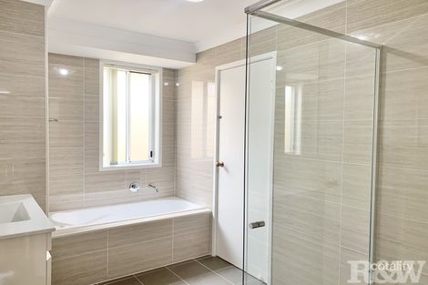 Property photo of 12 Dellit Place Doonside NSW 2767