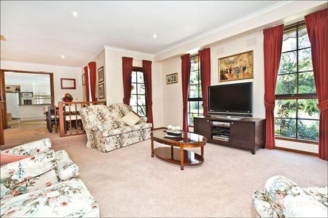 Property photo of 12 Ryrie Place Vermont South VIC 3133