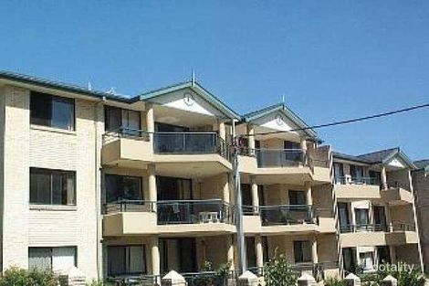 Property photo of 10/9-15 Lloyds Avenue Carlingford NSW 2118