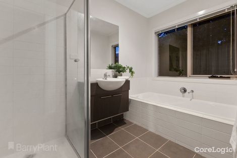 Property photo of 16 Marshall Terrace Point Cook VIC 3030