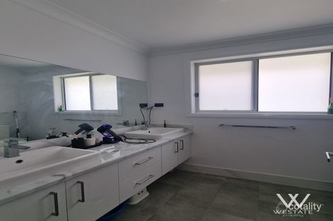 Property photo of 10 Lockwood Rise Kelso NSW 2795
