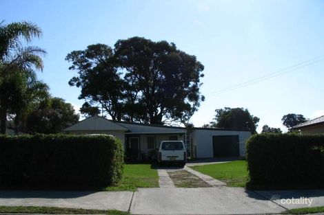 15 Ruswell Ave, Warners Bay, NSW 2282