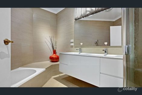 Property photo of 32 Summit Drive Bulleen VIC 3105