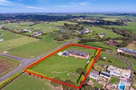 Property photo of 10 The Hill Court Woodford VIC 3281