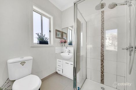 Property photo of 5 Findon Court Point Cook VIC 3030