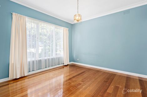 Property photo of 15 Harmon Avenue St Albans VIC 3021