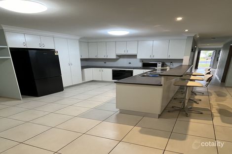 Property photo of 2 Morgan Place Emerald QLD 4720
