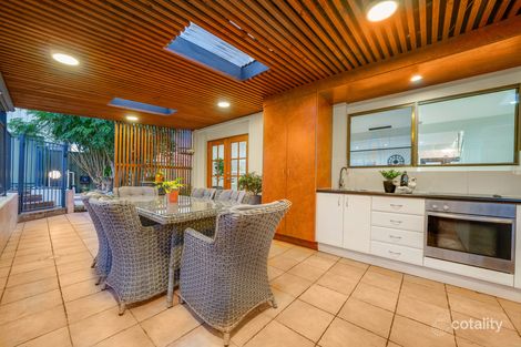 Property photo of 16 Ellendale Crescent Daisy Hill QLD 4127